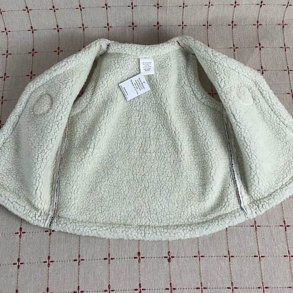 Toddler Boys Size 2T Sherpa Buffalo Plaid Warm Vest Horn Toggle Fastener New - Picture 4 of 4